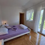 Bella Vista *